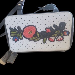 Elegant Floral Embroidered Wristlet